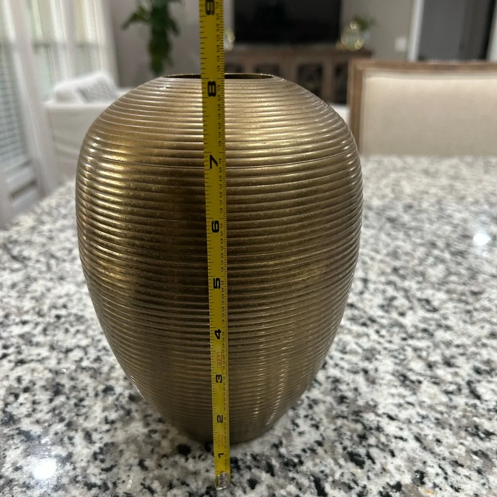 Solid Brass Ribbed Vase - Picture 4 of 4